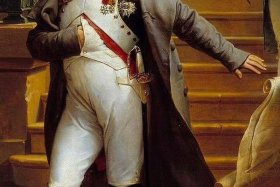 拿破仑历史人物评价100字；拿破仑事迹和评价