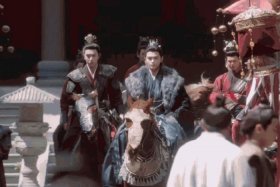 人物出场拍摄手法（人物出场方式的作用）