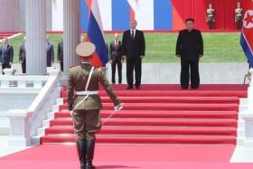 普京最崇拜哪位中国人物；记者问普京你有崇拜的人吗