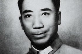 历史上的军统特务戴笠；戴笠 军统