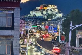 拉萨的历史故事；拉萨的传说