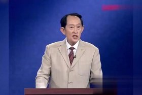 历史人物讲坛；历史人物讲坛2000字