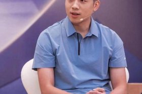 凤凰卫视名人 凤凰卫视名人面对面许昕