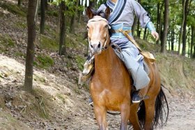 历史上有谁骑马 古代骑马的名人有哪些