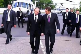 普京像哪个中国历史人物一样；最像普京的人