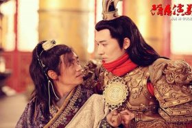 李元霸大战宇文成都；李元霸大战宇文成都是哪一集隋唐英雄传