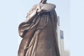 中国十大历史人物雕像；中国历史名人雕塑9个人