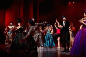 音乐剧《摇滚莫扎特》成都将演；摇滚莫扎特剧组