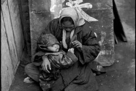 中国历史摄影作品；中国摄影史简述