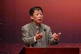 易中天搞笑演讲43分钟 易中天2019演讲全集