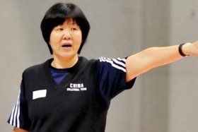 郎平是哪年任中国队教练 - 郎平是中国什么队的主教练