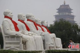 建设新中国的历史人物 - 建设新中国的伟人