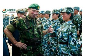 老外对中国军人评价、外国人对解放军的评价