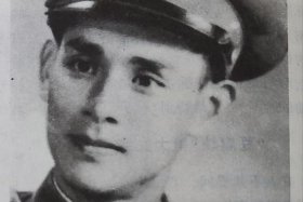 中国解放这几年里出现的传奇人物；中国解放时的英雄人物