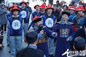 扮演中国历史人物情景剧；扮演中国历史人物情景剧的演员