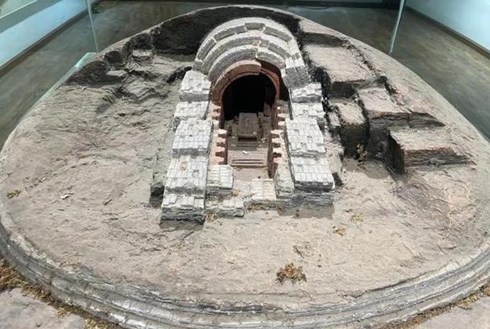 建造皇帝陵墓的人、修筑皇陵