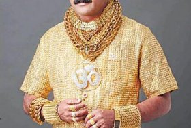 纯金打造人物肖像 纯金打造人物肖像画图片