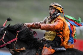 中国人骑马历史，中国人骑马视频