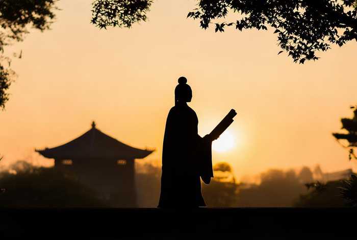 有关中国历史名人奉献精神的故事（中国有奉献精神的人物的故事）