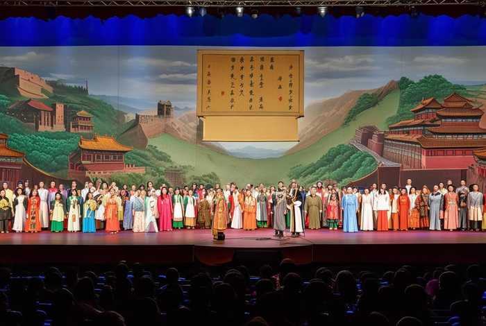 走进中国历史故事演讲稿、走进中国历史故事演讲稿范文