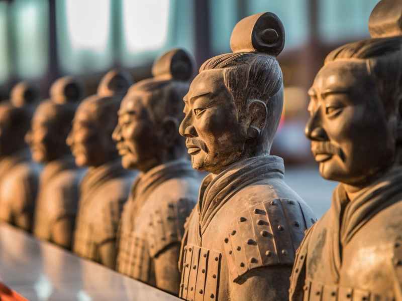 秦始皇历史典故，秦始皇历史典故简短