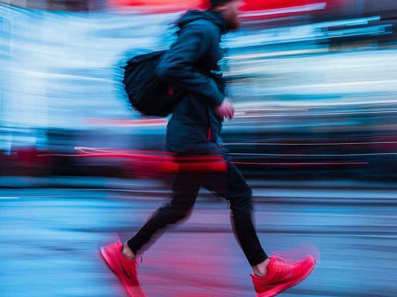 世界走路最快人是谁；世界上走路最快的人是谁？