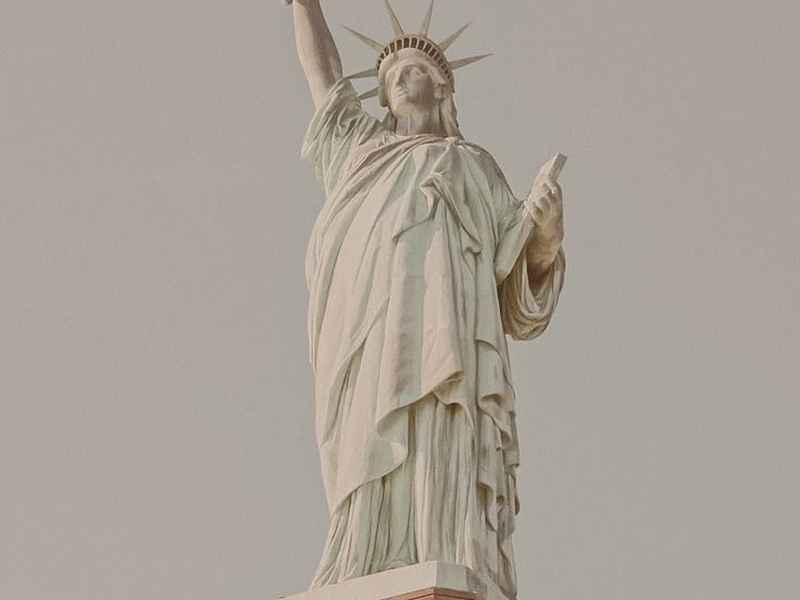 世界名人雕像图片，世界名人雕像图片欣赏