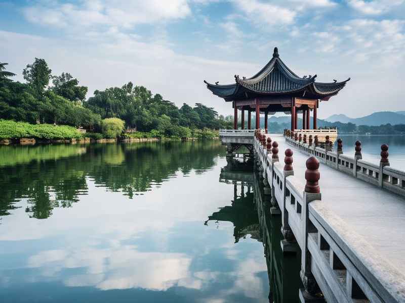 中国的世界文化历史遗产西湖故事 中国的世界文化历史遗产西湖故事是什么