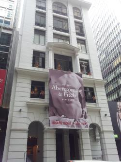 亚伯-Abercrombie &amp; Fitch