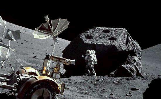 飞船-未解之谜：月球飞船残骸是否有外星人基地